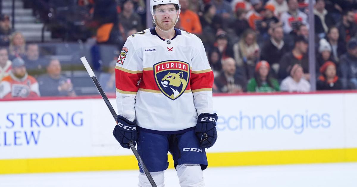 Tobias Bjornfot scores twice, tripling his career total as Panthers beat Blackhawks |