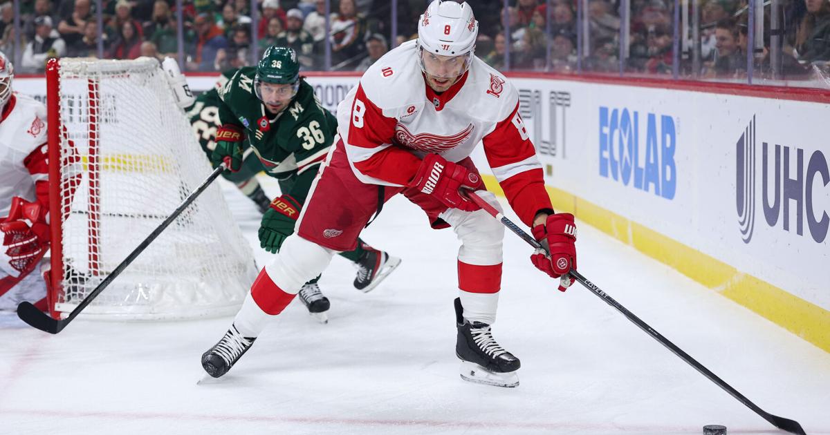 Detroit Red Wings sign Ben Chiarot to a 3-year, $11.55 million contract extension | National Sports