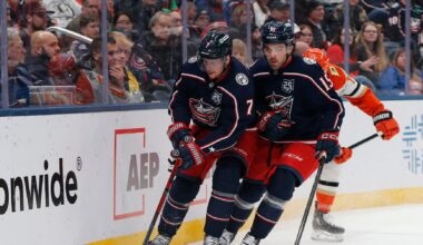 Blue Jackets D Brendan Smith (knee) out 3-4 months