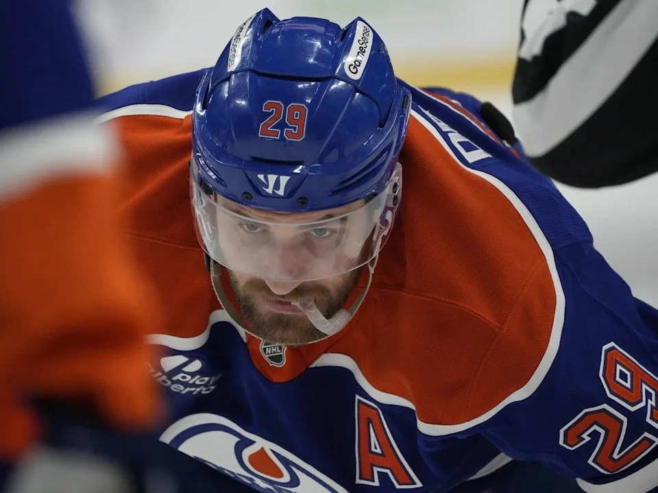 Edmonton Oilers Leon Draisaitl (29) waits for the puck to drop against the New York Islanders during first period NHL action on Thursday, January 15, 2026 in Edmonton. Greg Southam-Postmedia