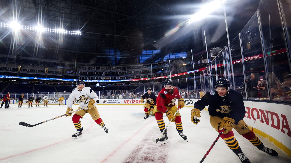 Rangers vs Panthers NHL Winter Classic time, how to watch, stream