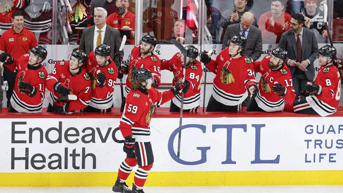 Boston Bruins vs. Chicago Blackhawks odds, tips and betting trends