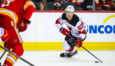 New Jersey Devils vs. Vancouver Canucks odds, tips and betting trends