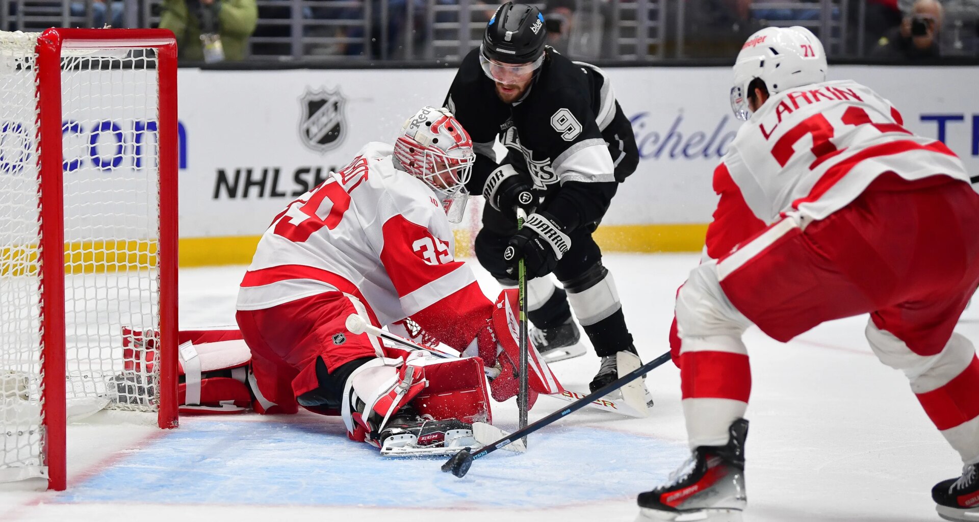 Kings at Red Wings odds, picks and predictions