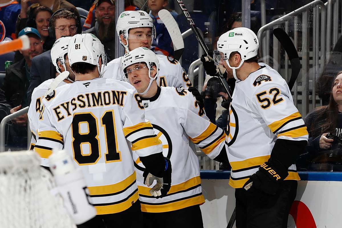Boston Bruins beat New York Rangers as Buffalo Sabres prevail
