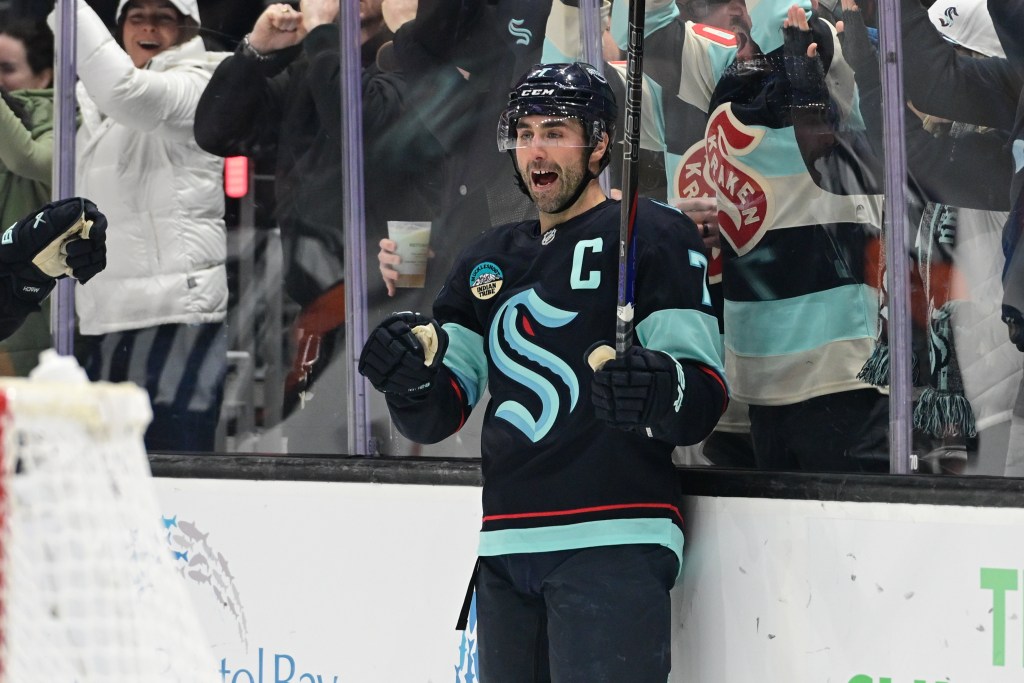 Three Takeaways - Kraken overcome two-goal deficit, win 4-2 against Rangers