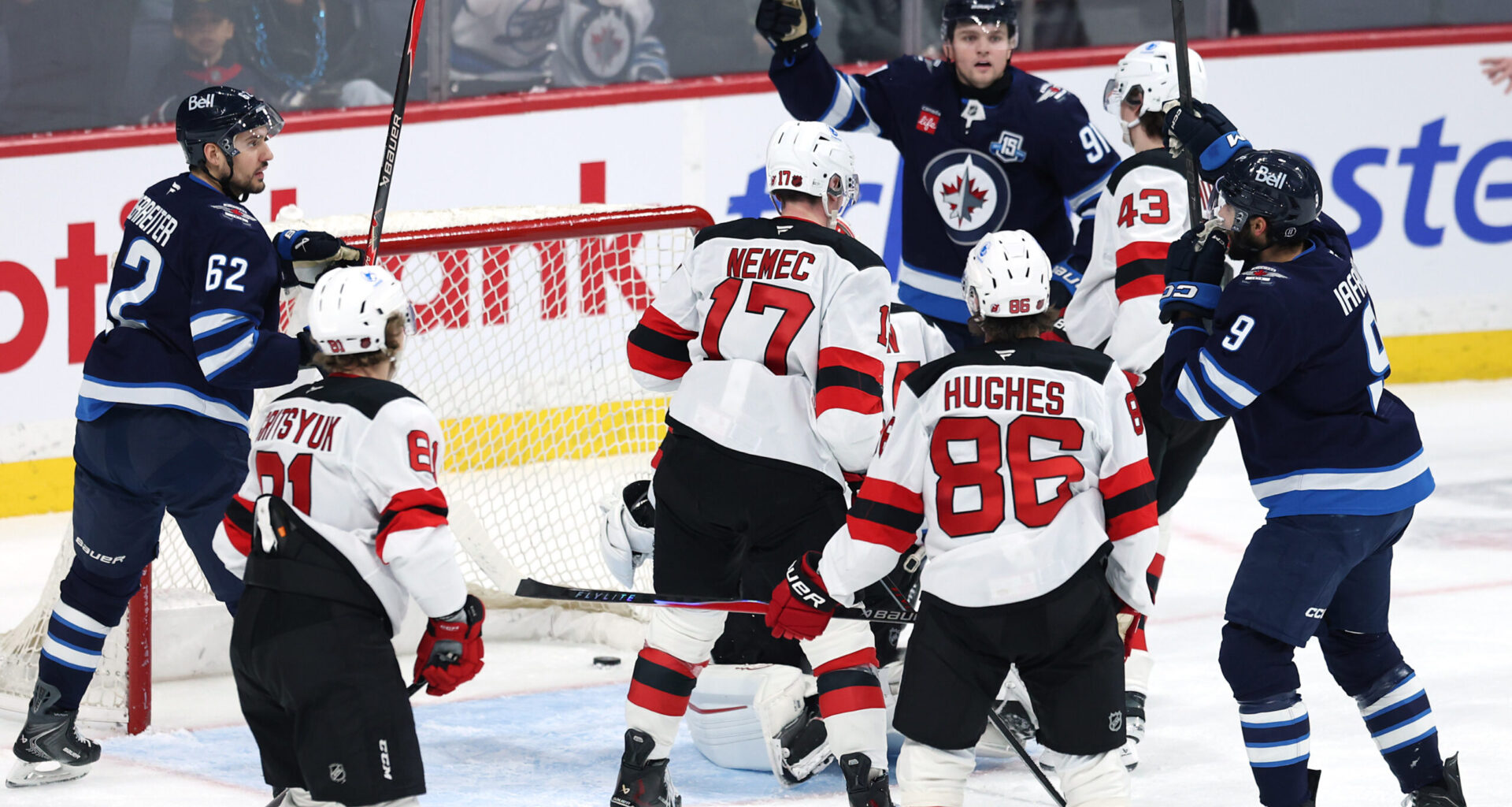 Winnipeg Jets Down New Jersey Devils 4-3 in Back-and-Forth Affair - The Hockey Writers - Winnipeg Jets