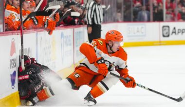 Hurricanes pull away, deliver Ducks' eighth straight loss