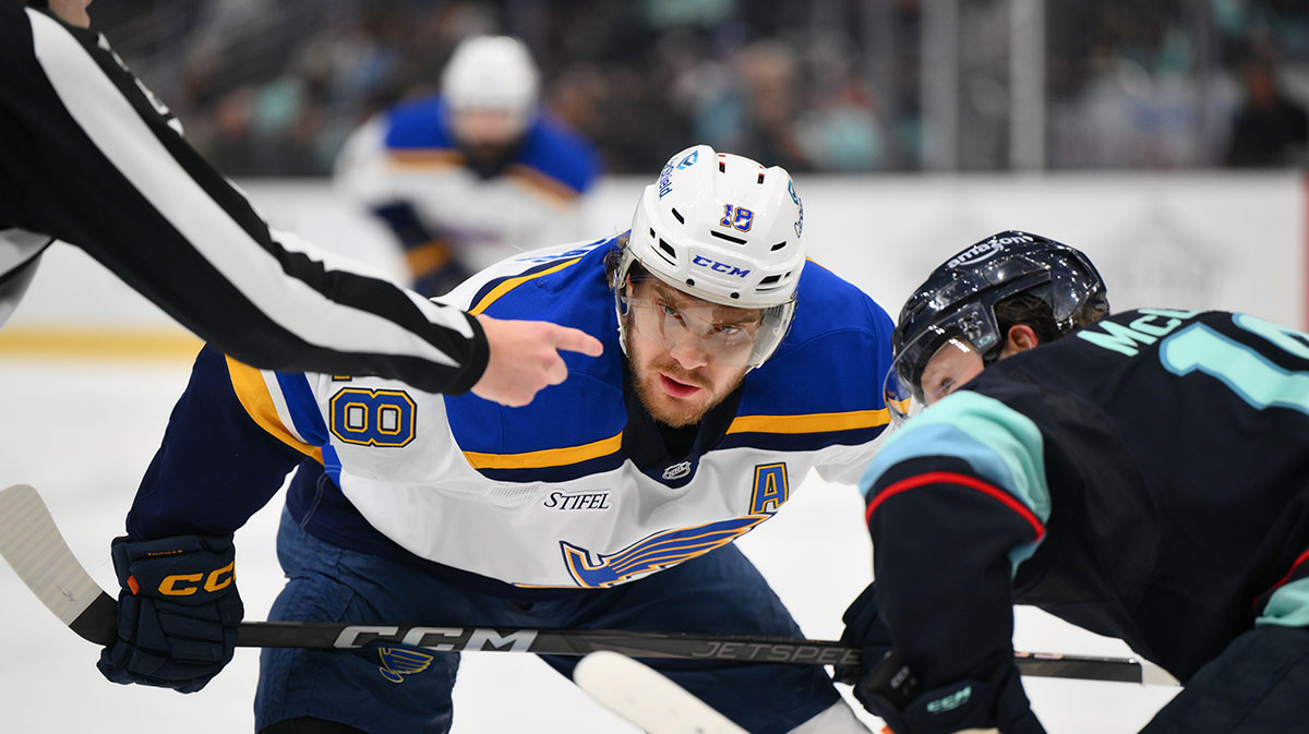 St. Louis Blues center Robert Thomas (18) waits for the puck to drop during a face off in the first period against the Seattle Kraken at Climate Pledge Arena.