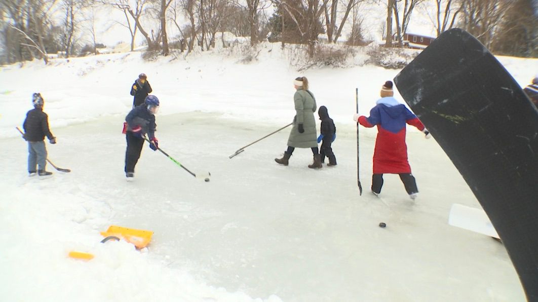 Snow day makes a great day for Erie Canal hockey