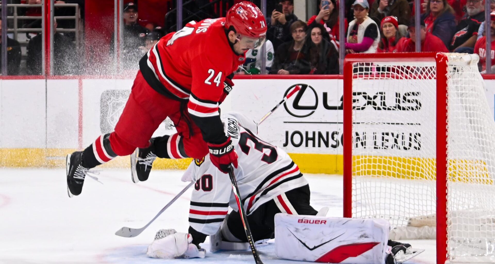 Hurricanes strike early, shut down Senators 4-1 – Technician