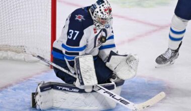 Winnipeg Jets score three times in 2nd period, hold on for 4-3 win in New Jersey - Winnipeg