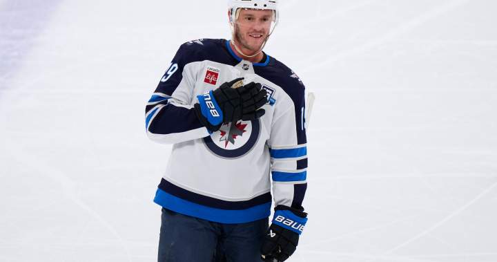 Winnipeg Jets shutout by Blackhawks 2-0 in Toews’ return to Chicago - Winnipeg