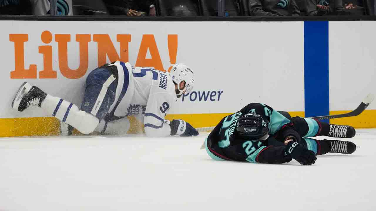 Kraken's Catton exits after big hit from Maple Leafs' Ekman-Larsson