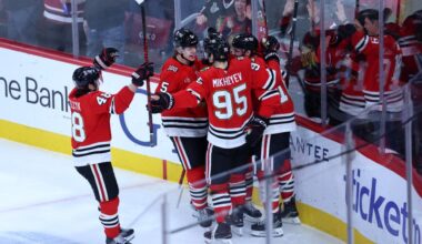 Chicago Blackhawks open new year with 4-3 win over Dallas Stars