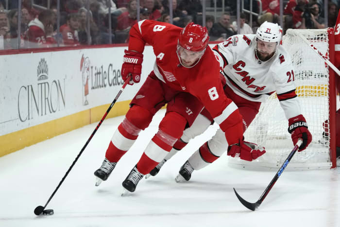 Detroit Red Wings sign Ben Chiarot to a 3-year, $11.55 million contract extension