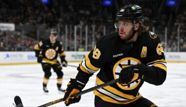 David Pastrnak's Three-Point Night Helps Bruins To Big Win Over Golden Knights