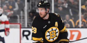 Elias Lindholm skating for the Boston Bruins
