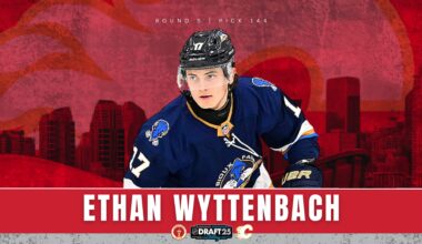 Calgary Flames 5th-round pick Ethan Wyttenbach nominated for Hobey Baker Award