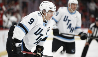 Utah Mammoth vs Hurricanes Clayton Keller...