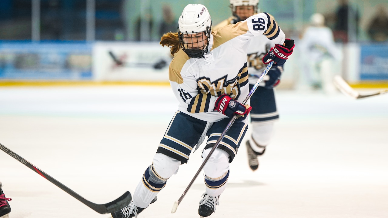 Mulvaney carries Oak Knoll to win over Hoboken - Girls ice hockey recap