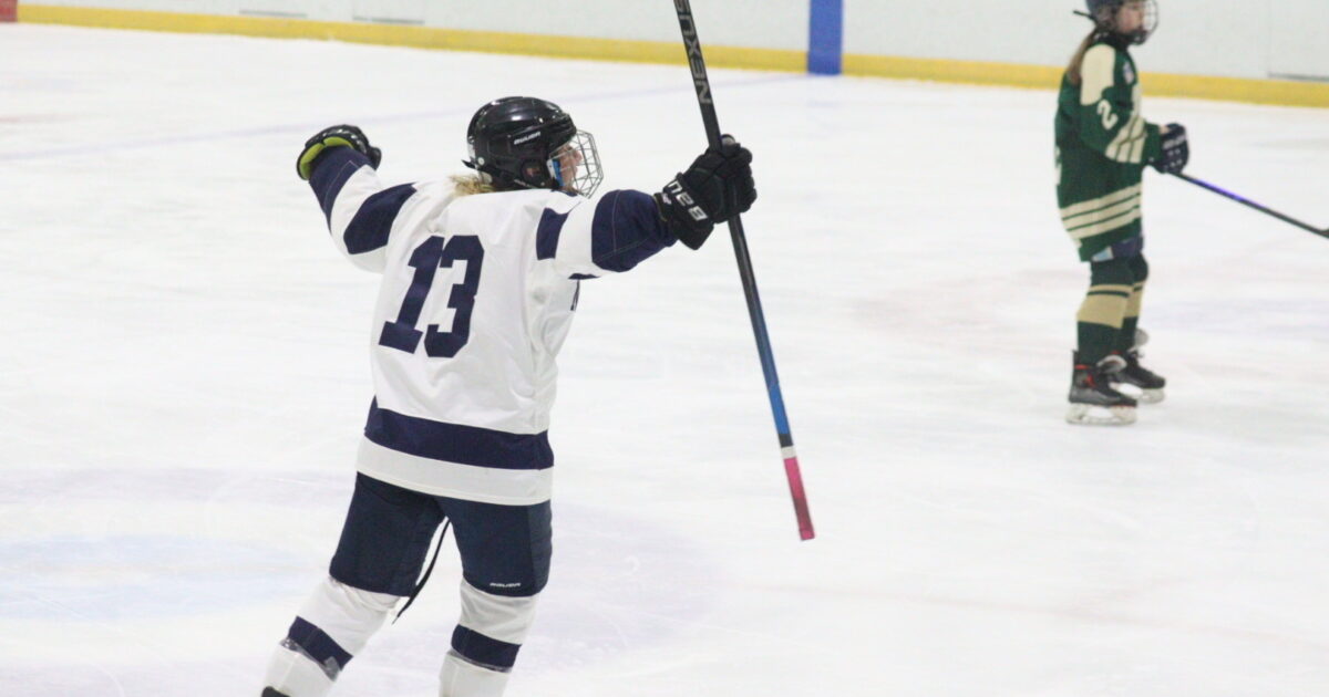 Nantucket Current | Photo Gallery: Girls Hockey Hosts Ursuline Academy