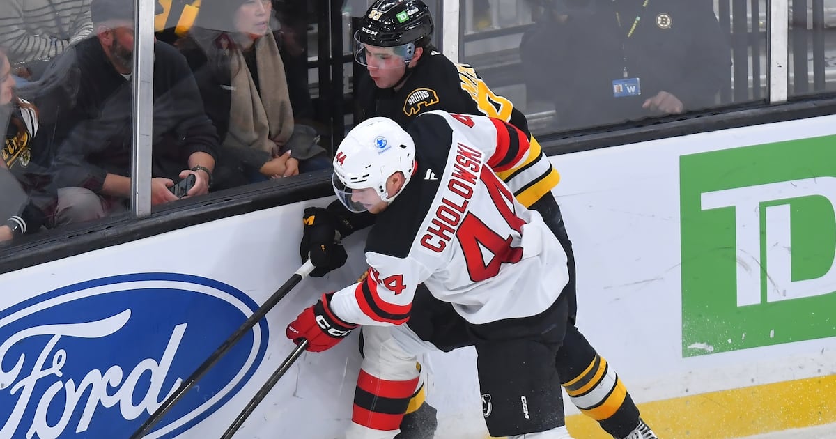 Florida Panthers Noah Gregor, New Jersey Devils Dennis Cholowski placed on waivers