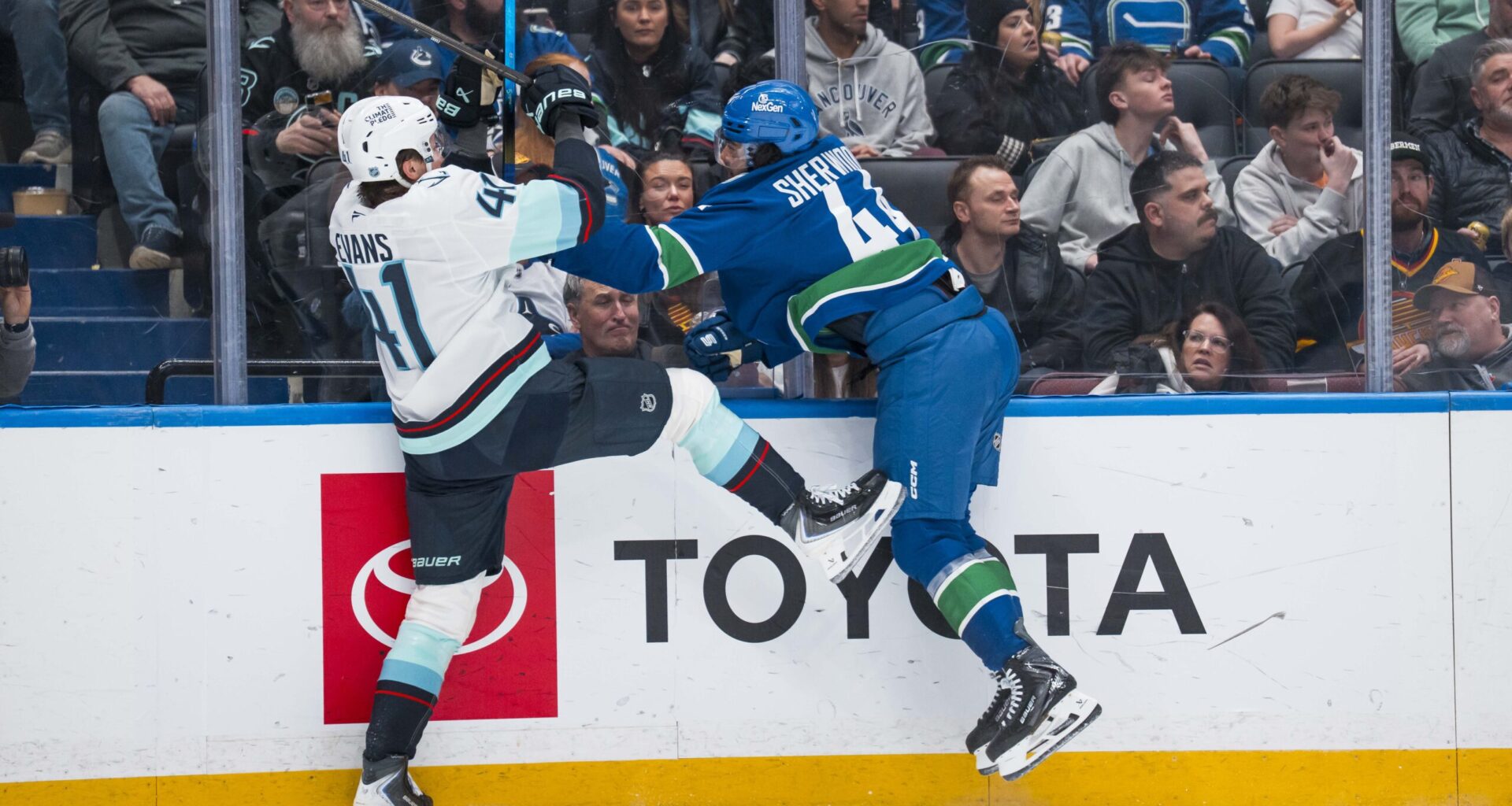 Red Wings News & Rumors: Trade Targets, Draper, DeBrincat & More - The Hockey Writers - Detroit Red Wings