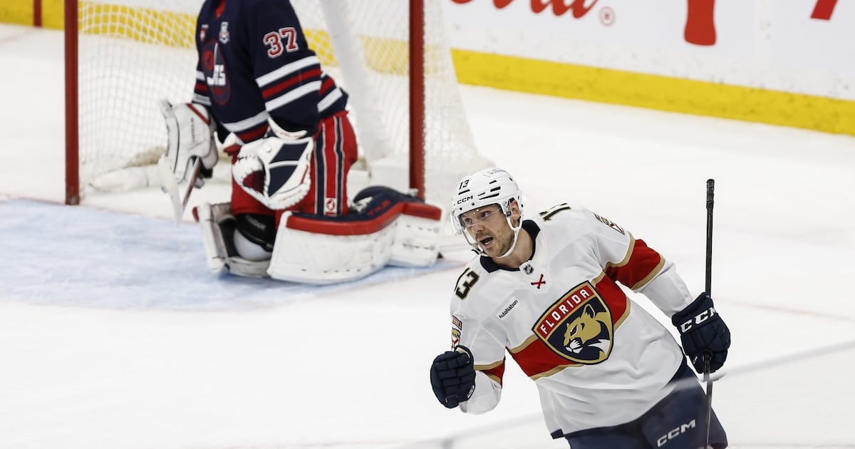 Panthers coach Paul Maurice finally gets win in Winnipeg