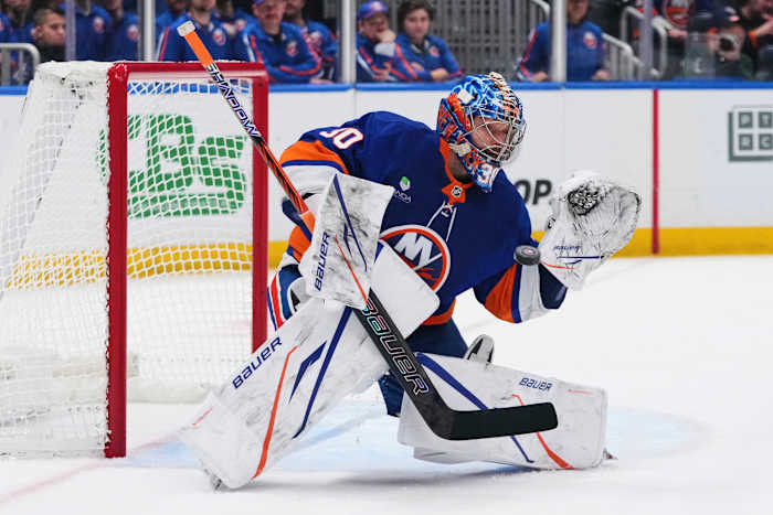 Islanders, Rangers and Devils have vastly different goaltending situations midway through the season