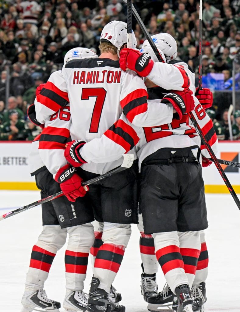 Hamilton's Revenge; Hischier Carries vs. Wild