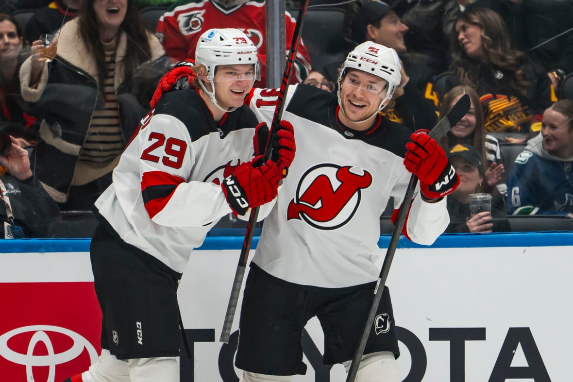 Hämeenaho Scores First NHL Goal as Devils Defeat Canucks in 5-4 Thriller