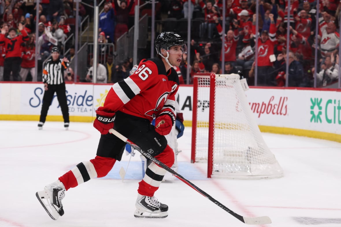 Jack Hughes, Winger? Devils Coach Explains