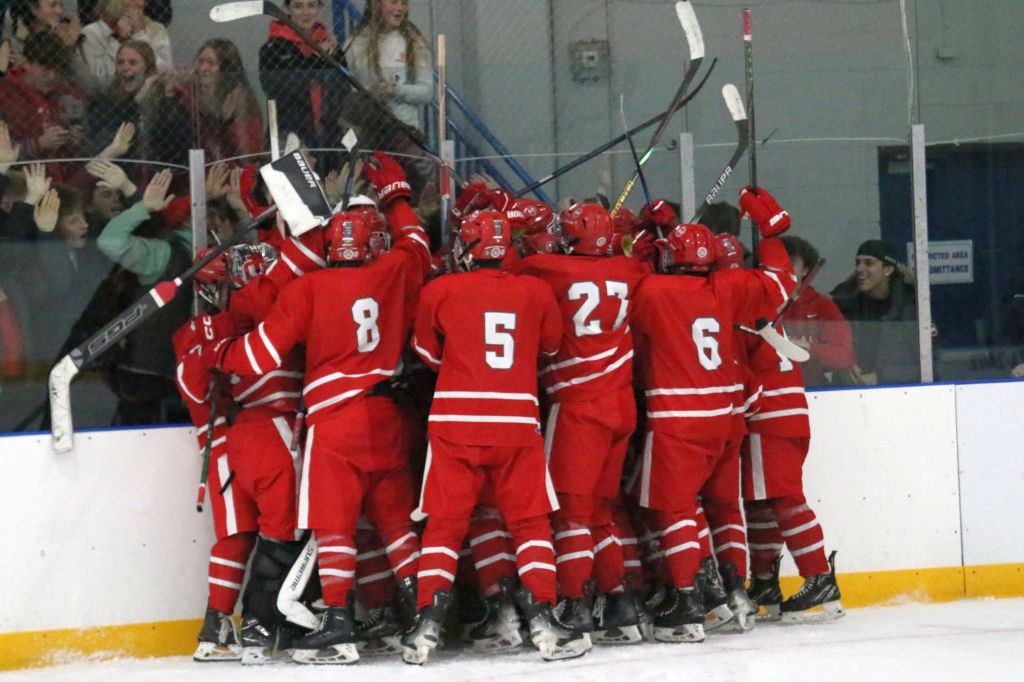 Grosse Ile completes comeback vs Carlson with thrilling overtime win in hockey season sequel – The News Herald