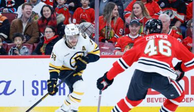Bruins score 5 straight goals to overwhelm Blackhawks