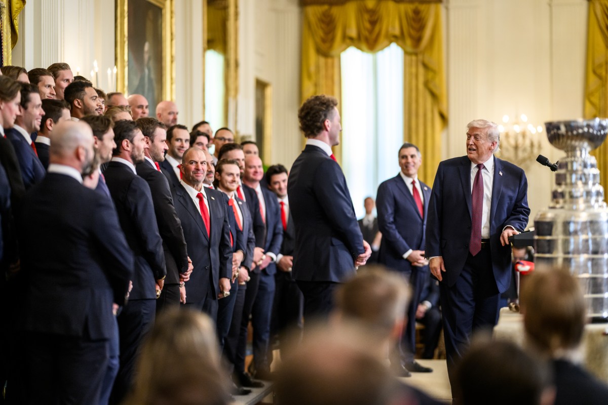 President Donald Trump and members of the 2025 Stanley Cup champion Florida Panthers, Thursday, January 15, 2026, on the West Colonnade of the White House. (Official White House Photo by Daniel Torok)