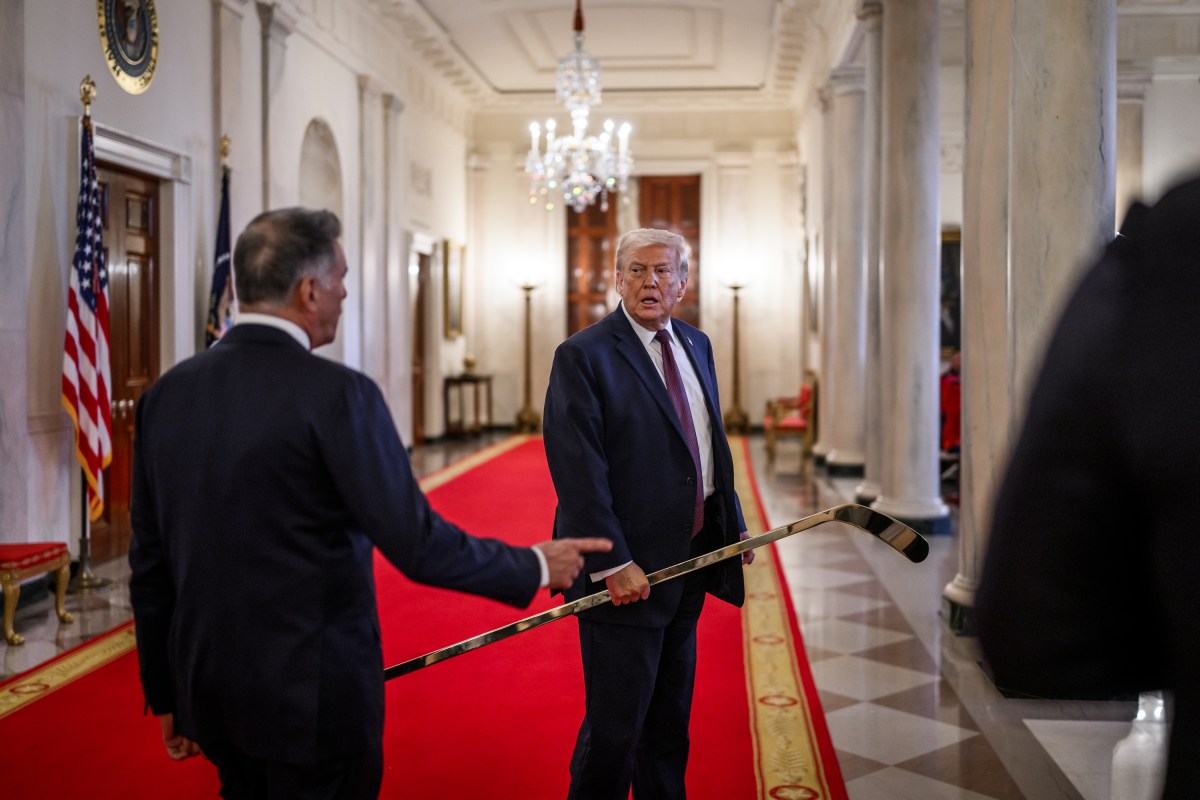 President Donald Trump and members of the 2025 Stanley Cup champion Florida Panthers, Thursday, January 15, 2026, on the West Colonnade of the White House. (Official White House Photo by Daniel Torok)