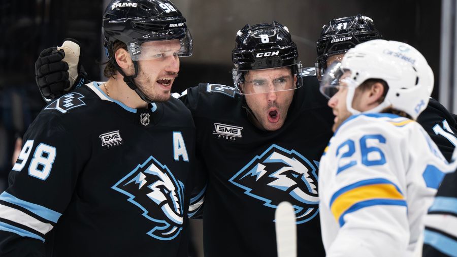 Utah Mammoth, Nick Schmaltz....