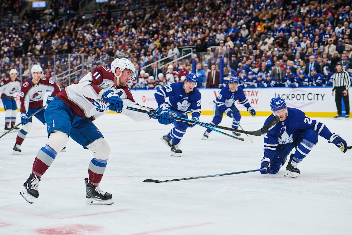 Maple Leafs’ struggles deepen in loss to Avalanche