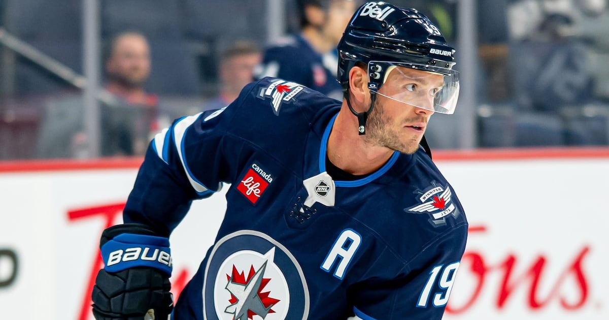 Toews ready for emotional return to Chicago