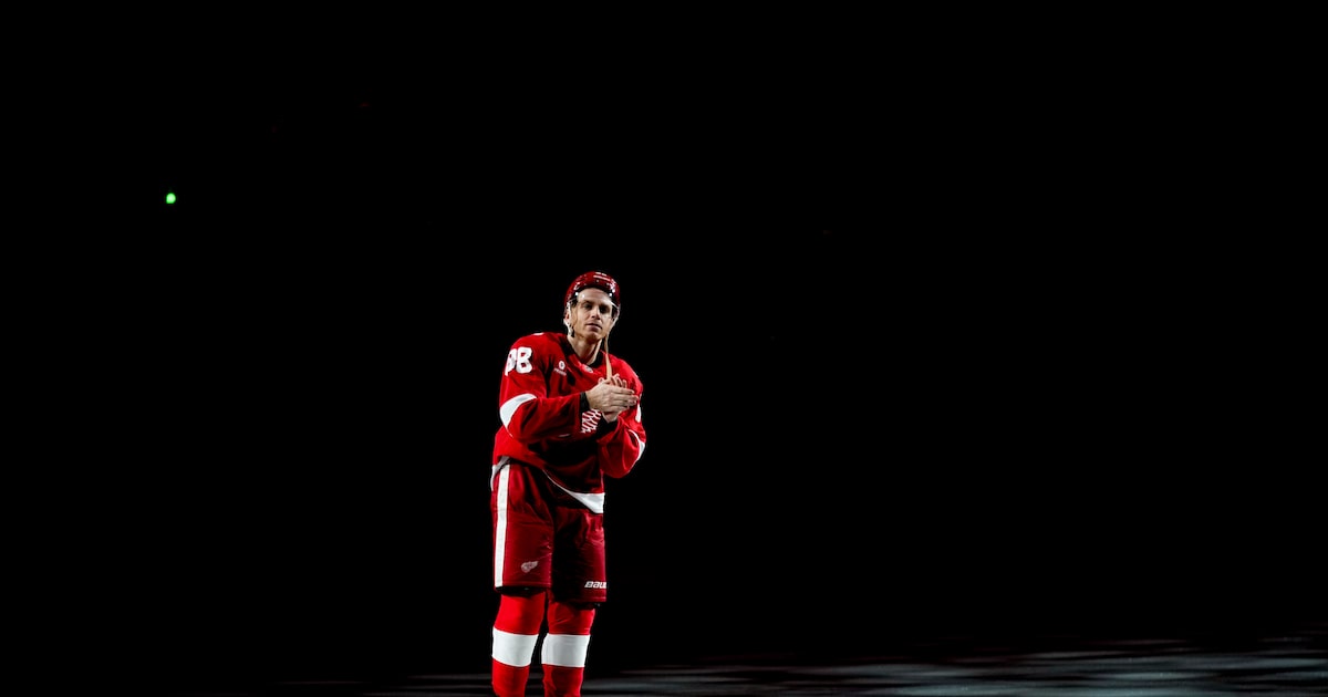 Patrick Kane ties Stars’ Mike Modano as highest-scoring American-born players in NHL history