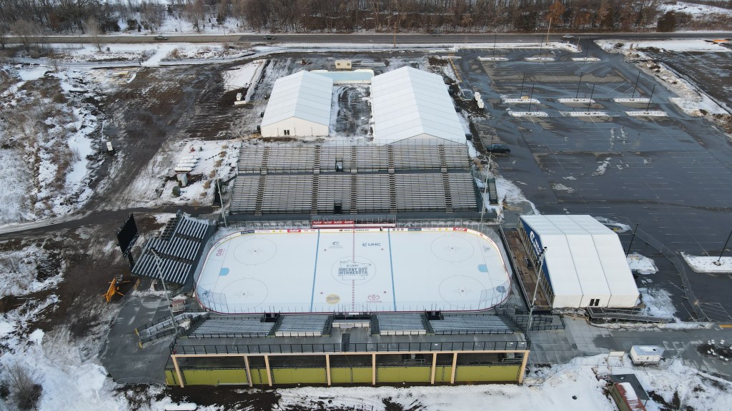 In Hastings, Hockey Day Minnesota lasts a week