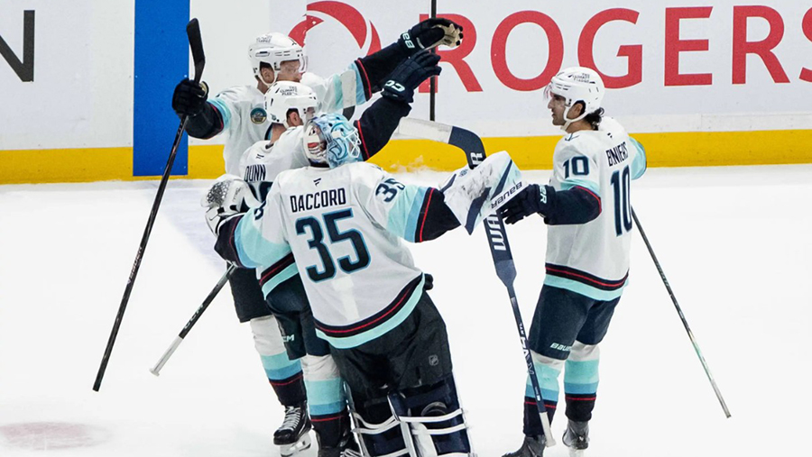 Seattle Kraken Matty Beniers shootout winner Vancouver Canucks 2026...