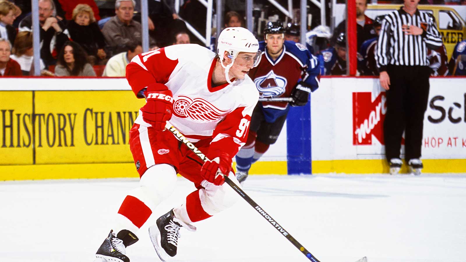 Detroit Red Wings center Sergei Fedorov (91) in action against the Colorado Avalanche at Joe Louis Arena.