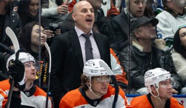 Flyers' Tocchet blasts team after it blows late lead, loses in OT