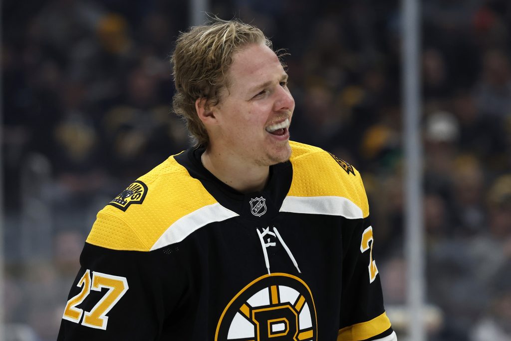 Bruins Activate Hampus Lindholm, Reassign Billy Sweezey – Pro Hockey Rumors