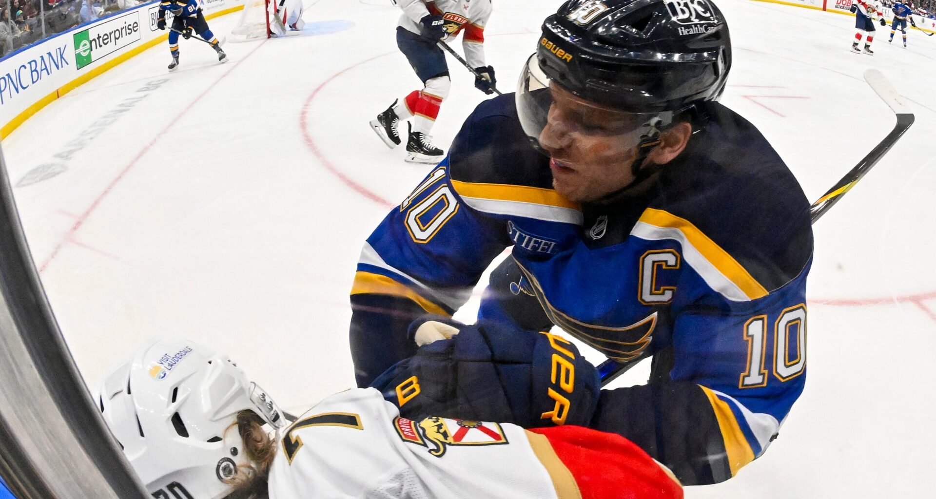 Cup Champs Visit St. Louis