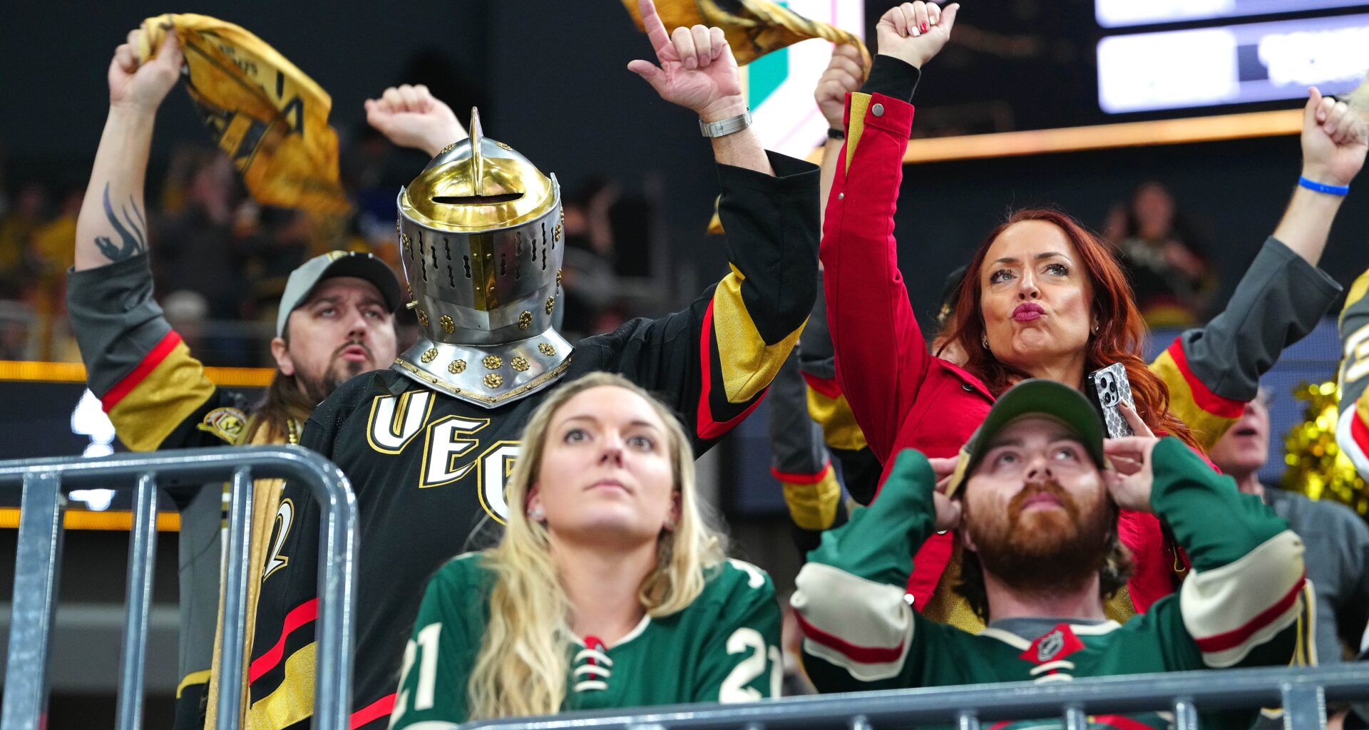 Doing The Wave at a Hockey Game Isn’t Worth It - Minnesota Wild