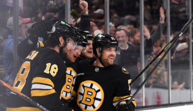 Bruins lose another center in win over Flyers - 98.5 The Sports Hub