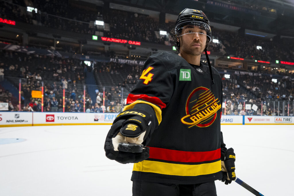 Canucks Reportedly Made Renewed Effort To Extend Kiefer Sherwood